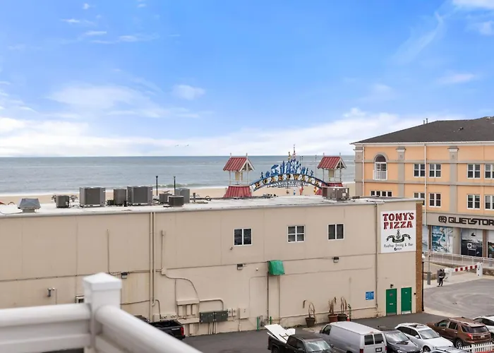 Apartment Beachview Oc 2 Ocean Block